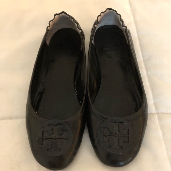 Tory Burch Shoes - Tory Burch travel Minnie ballet flats